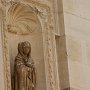 Statue sur façade eglise
