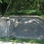 Vestiges de l'ouvrage de protection des petites crues des Arènes